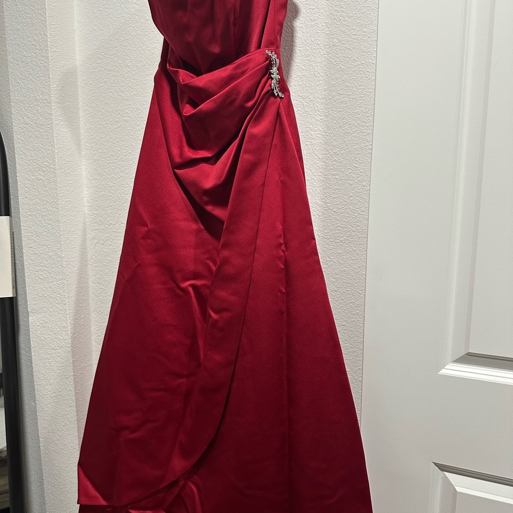 Elegant Red Evening Gown/ wedding dress